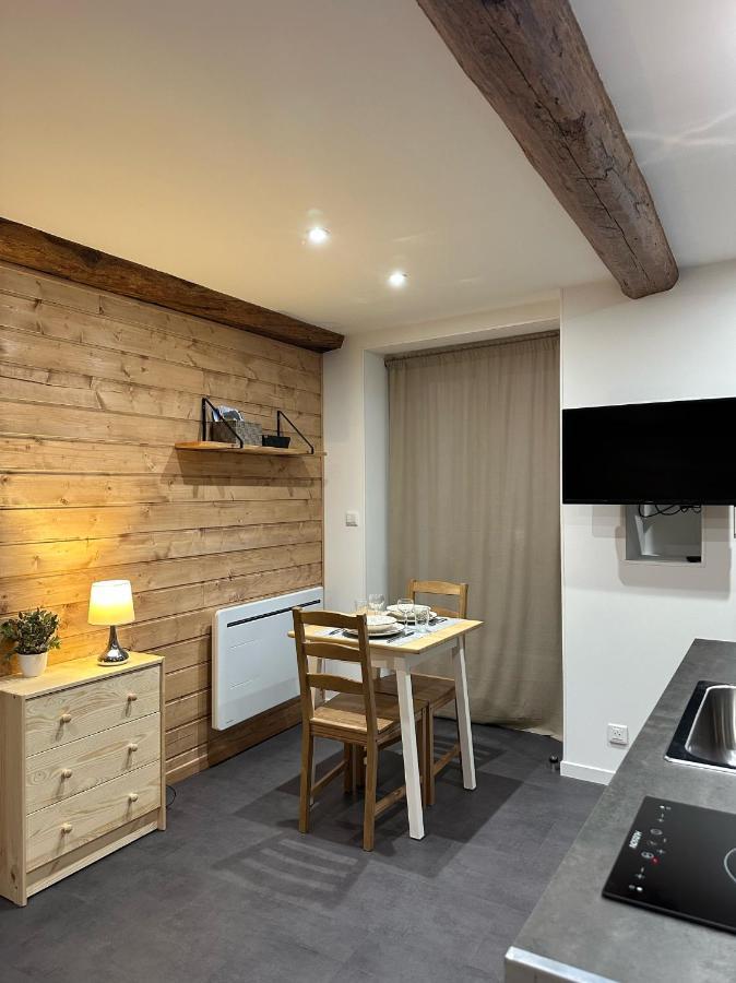 Rdc La Tour Apartment